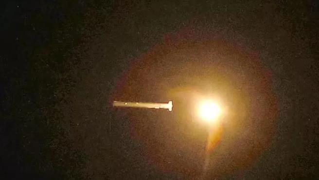     “雄风-2E”巡航导弹发射画面曝光的弹体外形图源：联合新闻网