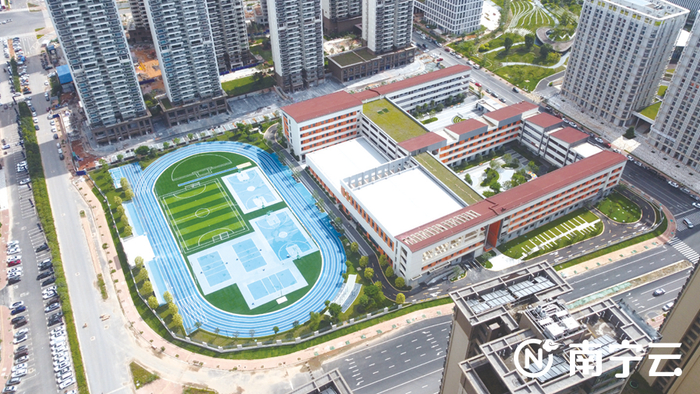 南宁市良庆区冬花路小学