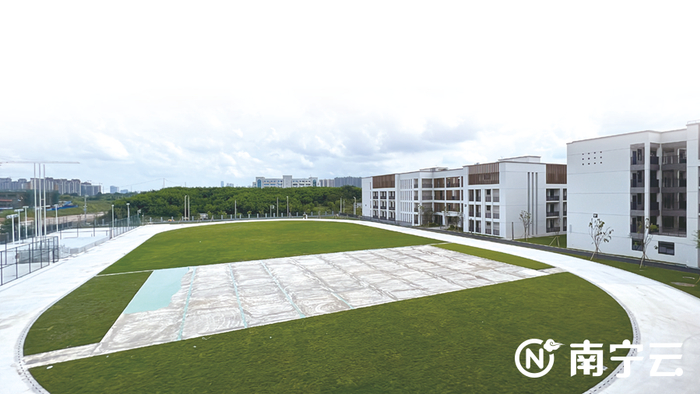 南宁市兴宁区天德路学校