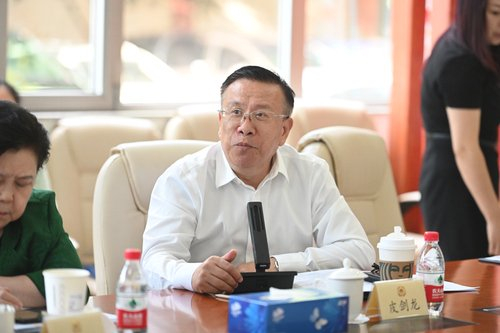 　　全国政协委员、北京市金台律师事务所主任皮剑龙。人民政协报·人民政协网 记者 贾宁 摄
