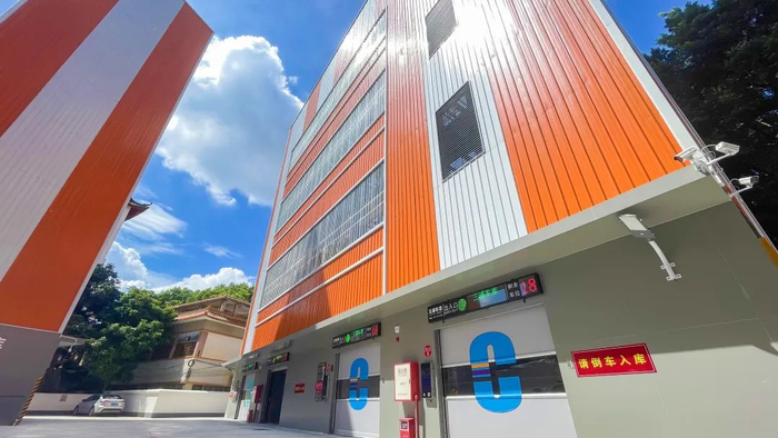 △停车场共有两栋停车楼，分别设置10层停车位。黄咏欣 摄