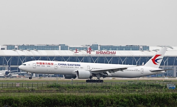 东航使用波音777-300ER执飞“上海浦东—洛杉矶”往返航线