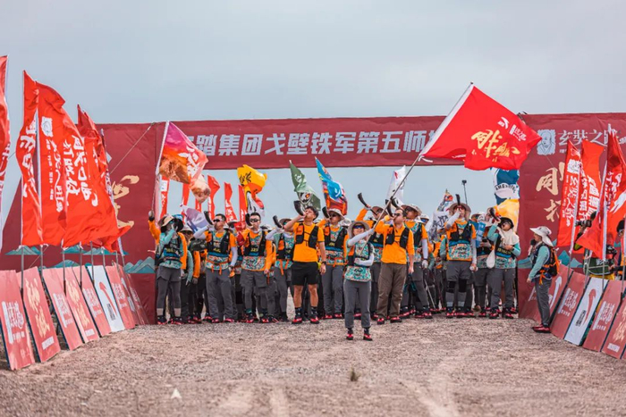 安踏集团戈壁铁军第五师吹响号角出征