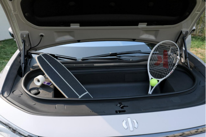 高合HiPhi Y前后备厢支持干湿分离。 高合品牌供图 华龙网发