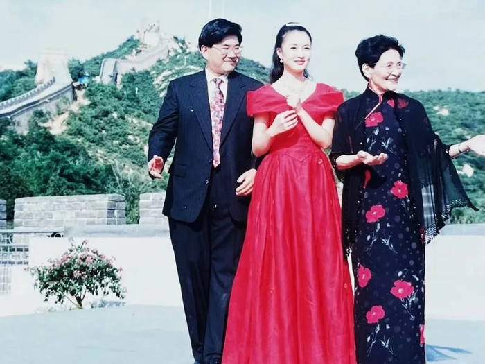 曹可凡与周小燕、袁鸣在“长城歌会”