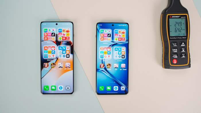 （左/一加 Ace 2   右/一加 Ace 2 Pro）