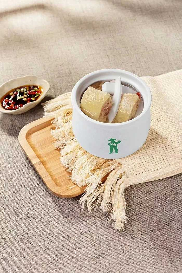 图源老乡鸡官方微博