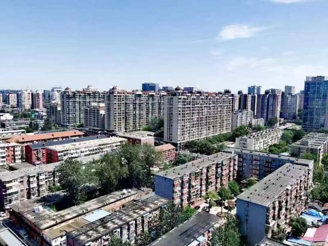 8月份北京二手房网签10960套，环比上涨12.8%。新京报记者 陈哲婉 摄