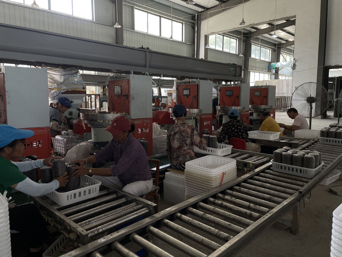 龙泉市竹垟乡森旺菇业有限公司 每经记者 李玉雯 摄