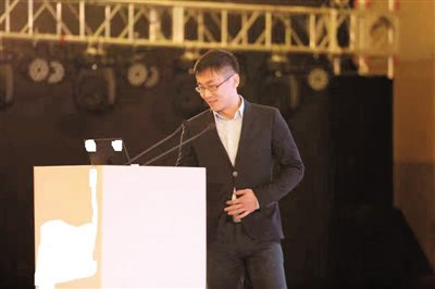 2017年，时任一家头部外资医药企业首席合规官的李淳在讲述合规。受访者供图