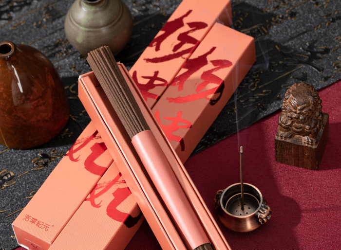 △杨贵妃·线香→成分：沉香、檀香、丁香、藿香、甲香、龙脑等天然香料