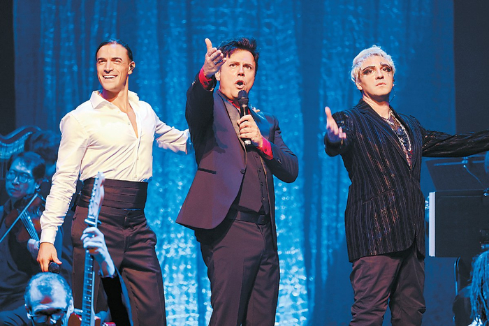 　　音乐剧明星吉安·马可·夏雷提、洛朗·班、米开朗琪罗·勒孔特（由左至右）亮相京城舞台，为剧迷带来狂欢之夜。九维文化供图