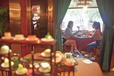 “全聚德·中轴食礼”打造的“齐·活儿”京式茶点。新京报记者 李木易 摄