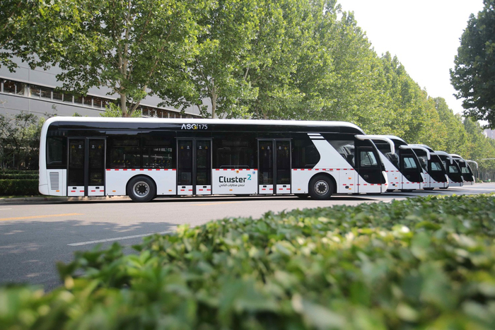 这是宇通客车出口沙特的机场摆渡车（受访对象供图）。