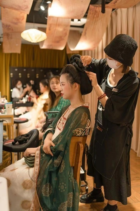 游客体验盛唐范儿旅拍。受访者供图