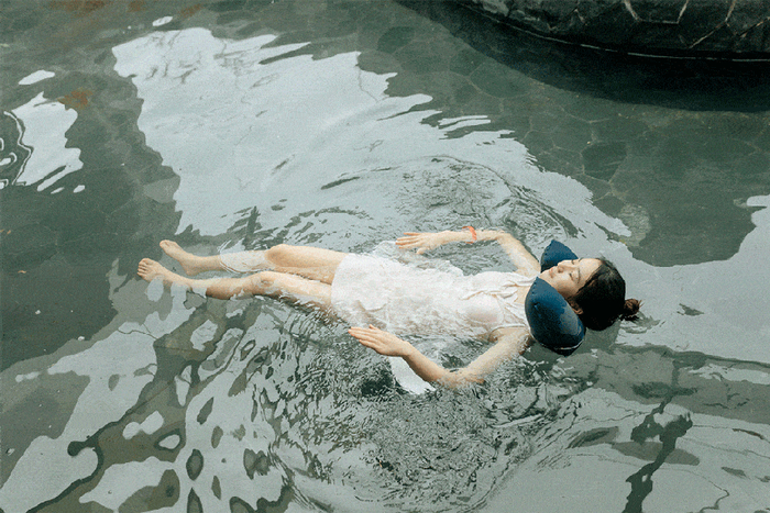 一号泉漂浮温泉酒店