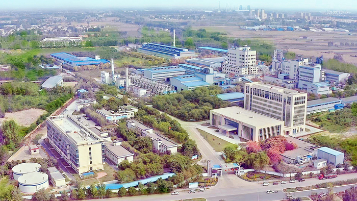 国内领先的大规格超高功率石墨电极生产基地