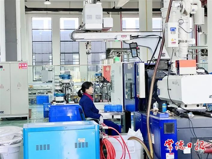 湖南常德牌水表制造有限公司的生产车间