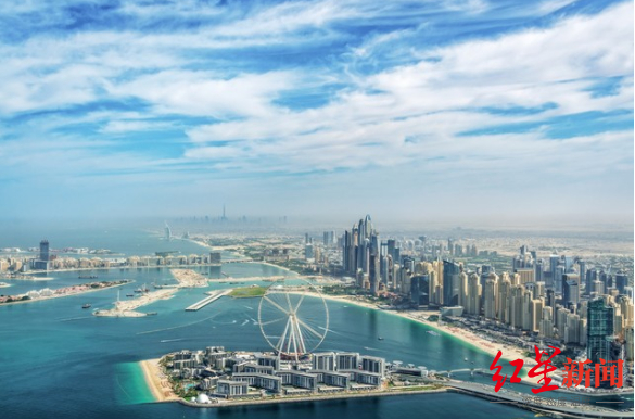 ▲迪拜眼摩天轮的迪拜滨海天际线鸟瞰图 据图虫创意