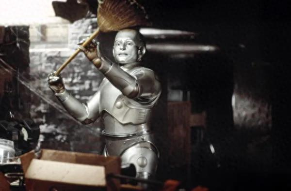 电影《机器管家》剧照