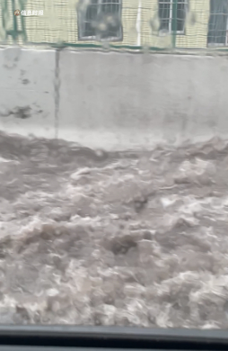 今天14时许的环城高速 （来源：信息时报）