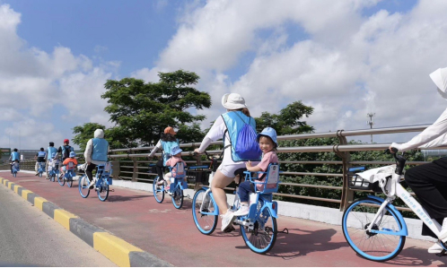 　　哈啰在珠海等地推出亲子车服务