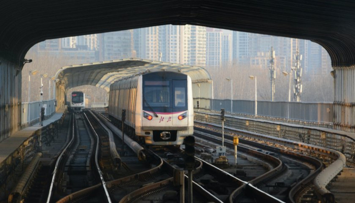 本期数据栏目，我们来聊聊修地铁背后的那些账。