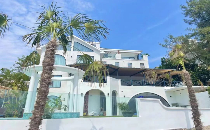 ▲簕山古渔村海角七号民宿。（图源港口区资讯）