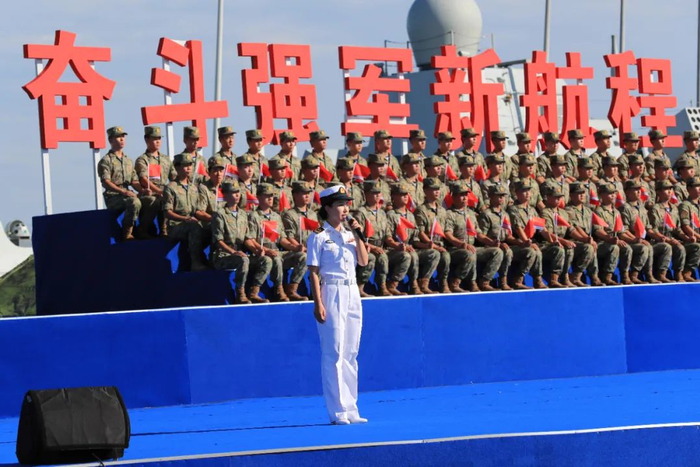 也门撤侨亲历者郭燕进行个人讲述