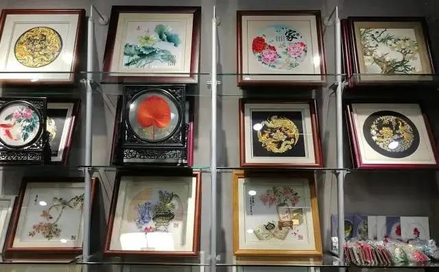 康惠芳潮绣艺术馆