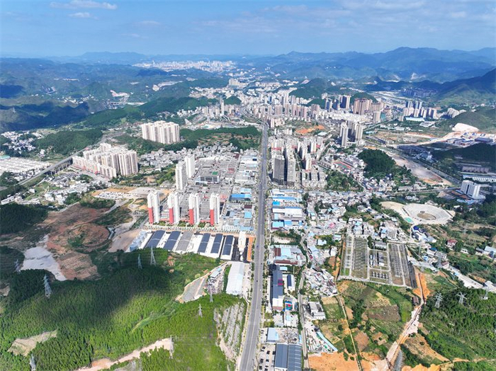 黔东南高新技术产业开发区。贵州日报天眼新闻记者 汪国锋 摄