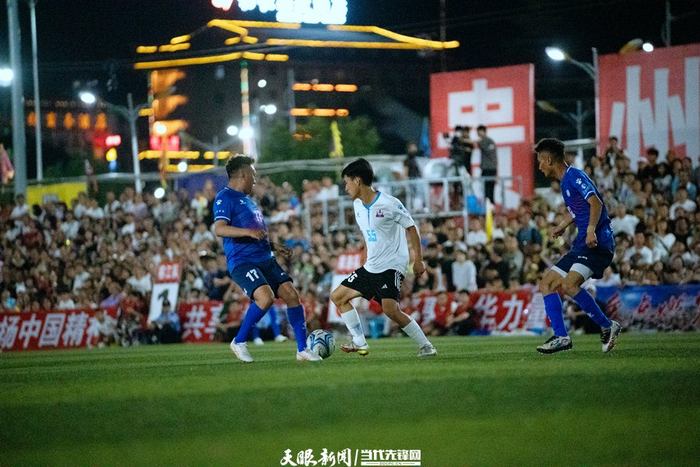 贵州村超赛场。贵州日报天眼新闻记者 汪国锋 摄