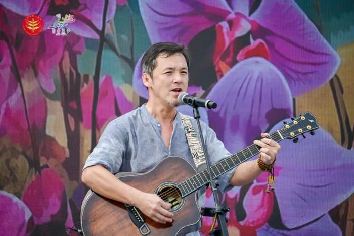 △丰富的营地活动以及独立音乐人卜军老师现场演唱首次发布的兰花民谣《四会幽兰》。图源 四会发布