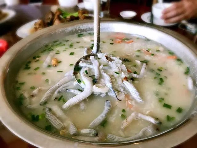 沙虫粥。图源网络
