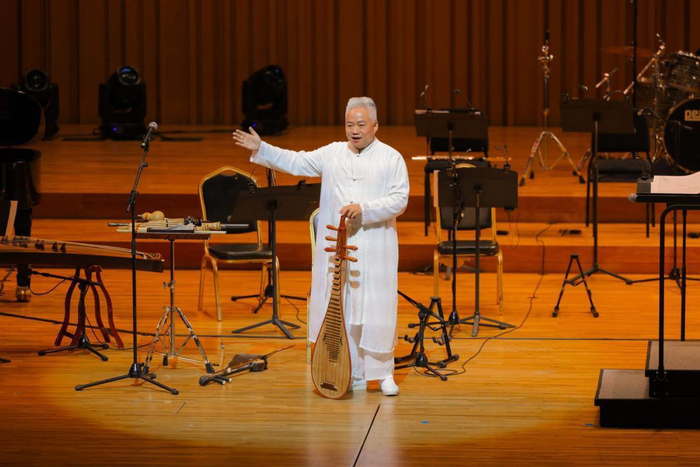 国乐大师方锦龙。