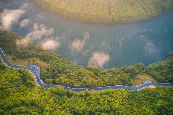 △贺江碧道画廊沿线美景。图源 封开发布