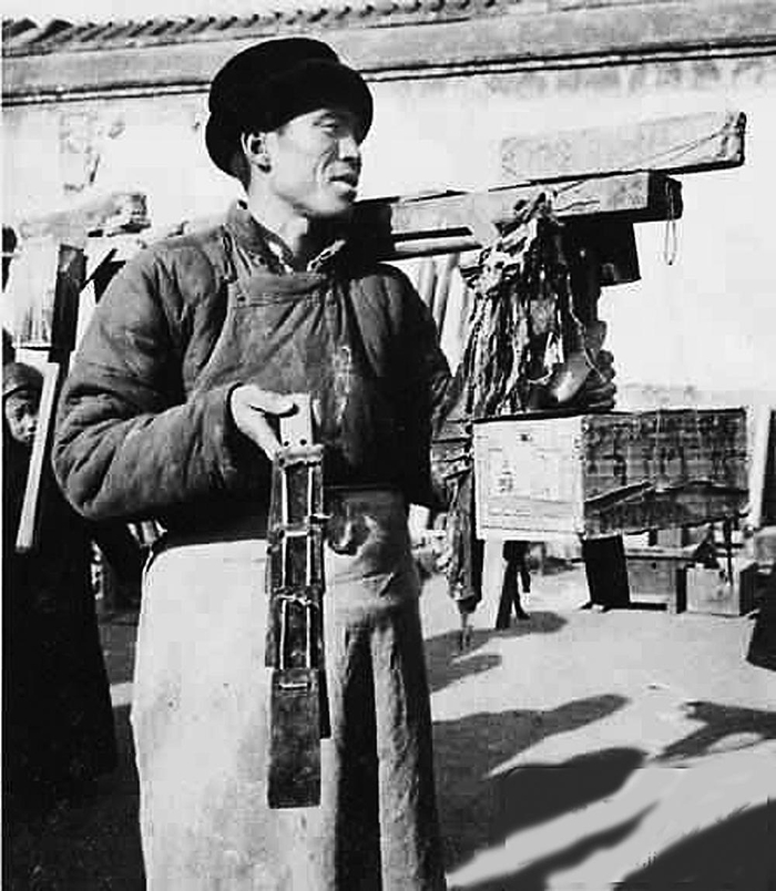     磨刀匠手中的响器