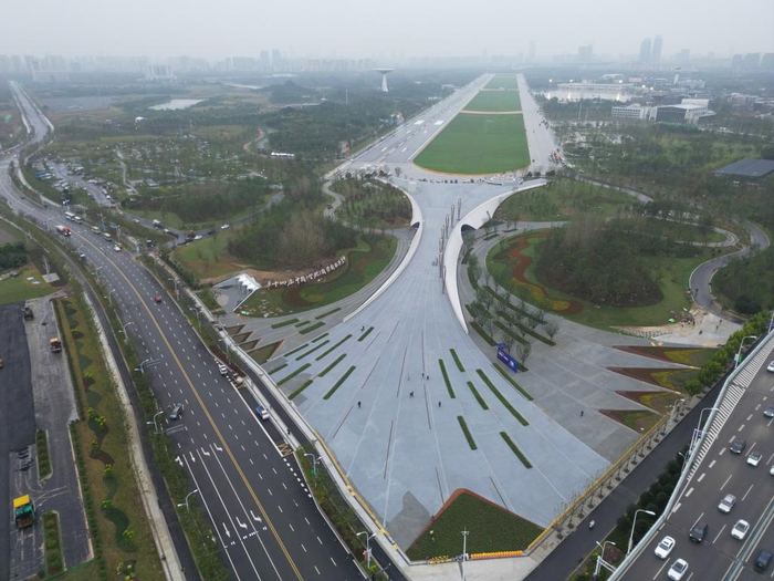 图为合肥骆岗公园航拍（合肥市滨湖新区建设投资有限公司供图）