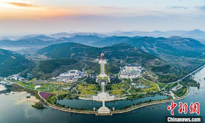 航拍尼山圣境风光。杨国庆 摄