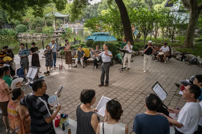 欢歌笑语合唱团