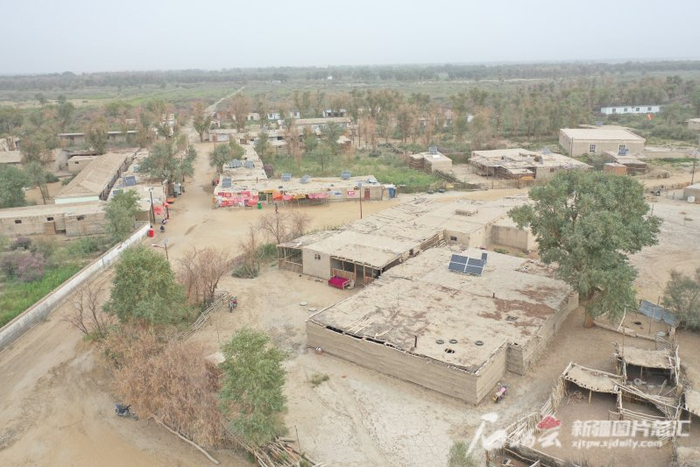 俯瞰达里雅布依老村。石榴云/新疆日报记者 加木布拉提·马那尔别克摄