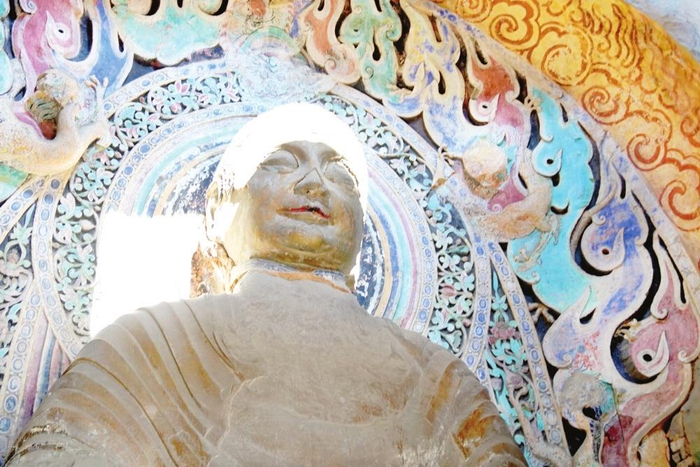         响堂石窟大佛洞石佛。 本报记者 袁柯 摄    