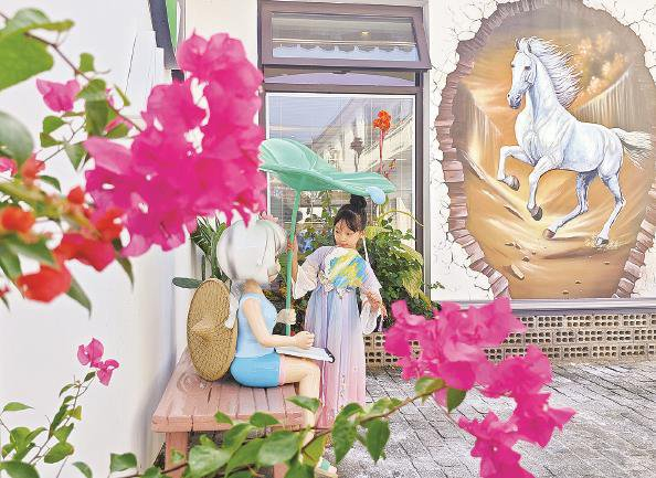             马利艺术空间充满艺术气息  本报记者  陶磊  摄          