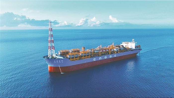     “南海奋进”号正式投入使用。（中国海油深圳分公司供图）