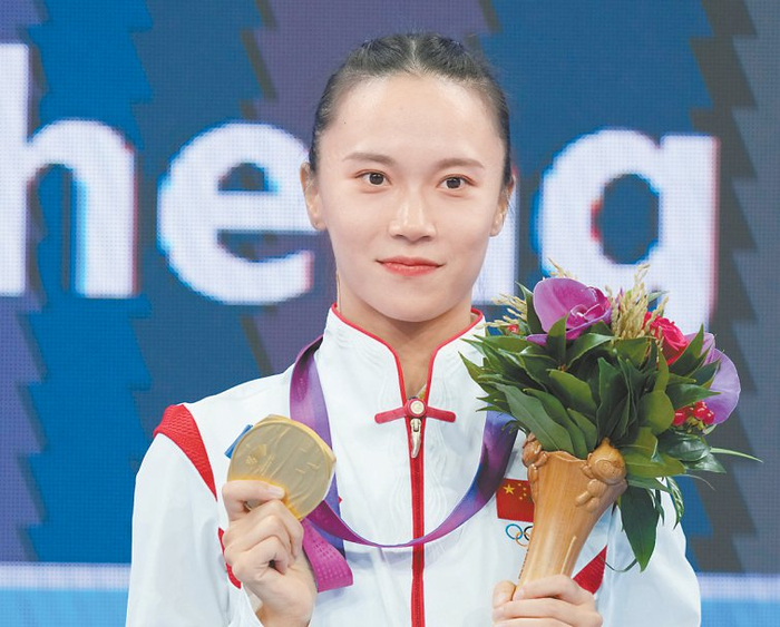 　　朱雪莹凭借稳定发挥获得女子蹦床金牌。 本报记者 刘平摄
