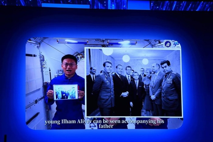 “宇航界的奥林匹克盛会”第74届国际宇航大会开幕：中国神十六乘组发来太空问候_手机新浪网