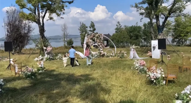 ▲婚庆公司崇敬东说念主发布的进攻复原的现场图