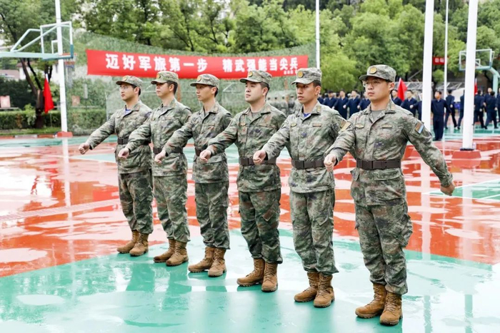 △组织2023届研究生新生新训