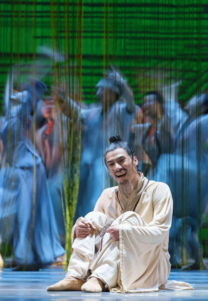 《杜甫》实景 （摄影 刘海栋）