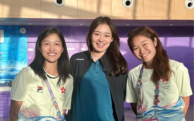 在赛场中，高子涵（中）感受到了运动的精神。 受访者供图